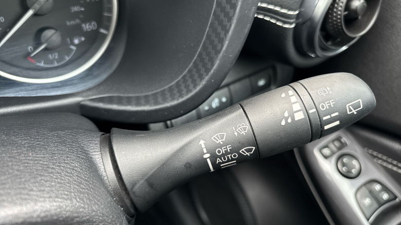 Nissan Juke 1.0 DiG-T 114 N-Connecta 5dr DCT Petrol Hatchback